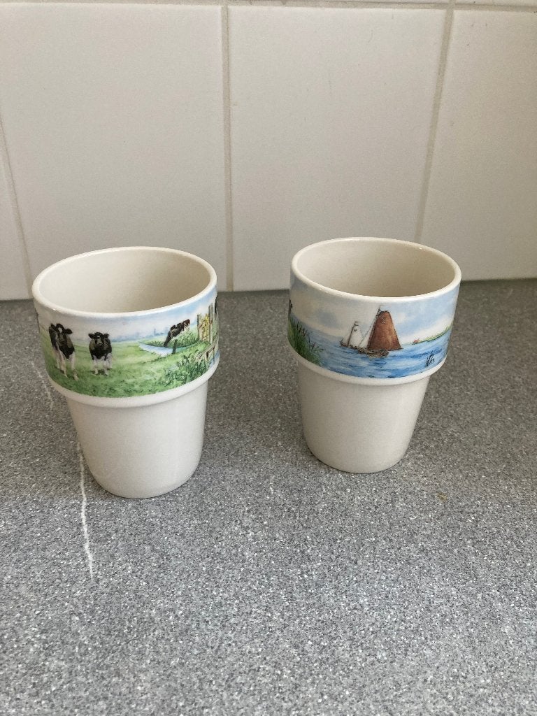 2 melkbekers Wiebe van der Zee stuurlui, buren, Overige typen, Ophalen of Verzenden, Zo goed als nieuw, Overige stijlen
