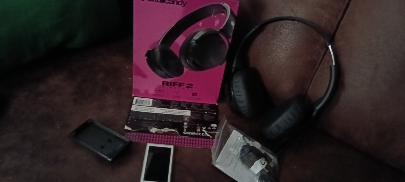 Skullcandy Riff 2 Wireless koptelefoon met iPod Nano, On-ear, Ophalen of Verzenden, Zo goed als nieuw, Zwart