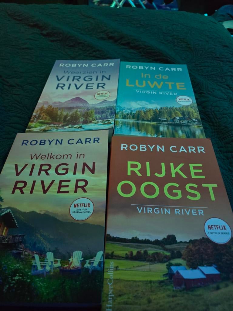 4 x robyn carr, Ophalen, Gelezen