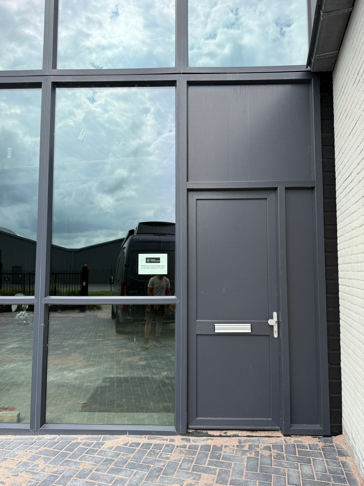 Moderne Buitendeur met Glas en Kozijn - Antraciet, Gebruikt, 215 cm of meer, Dieselstraat Kampen, Info@deka.nl
