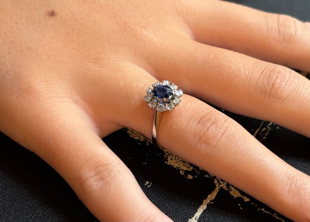 Lady DI saffier diamant 18k gouden rozet ring dame briljant