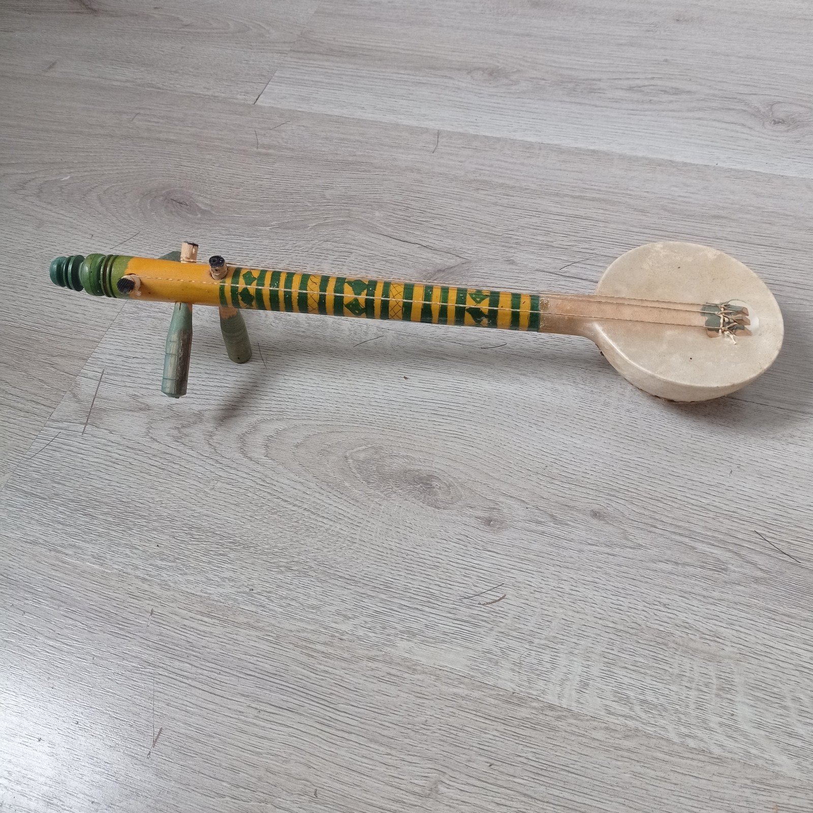 Vintage werkende Lotar 3-snarige Marokkaanse, Muziek en Instrumenten, Ophalen of Verzenden, Gebruikt