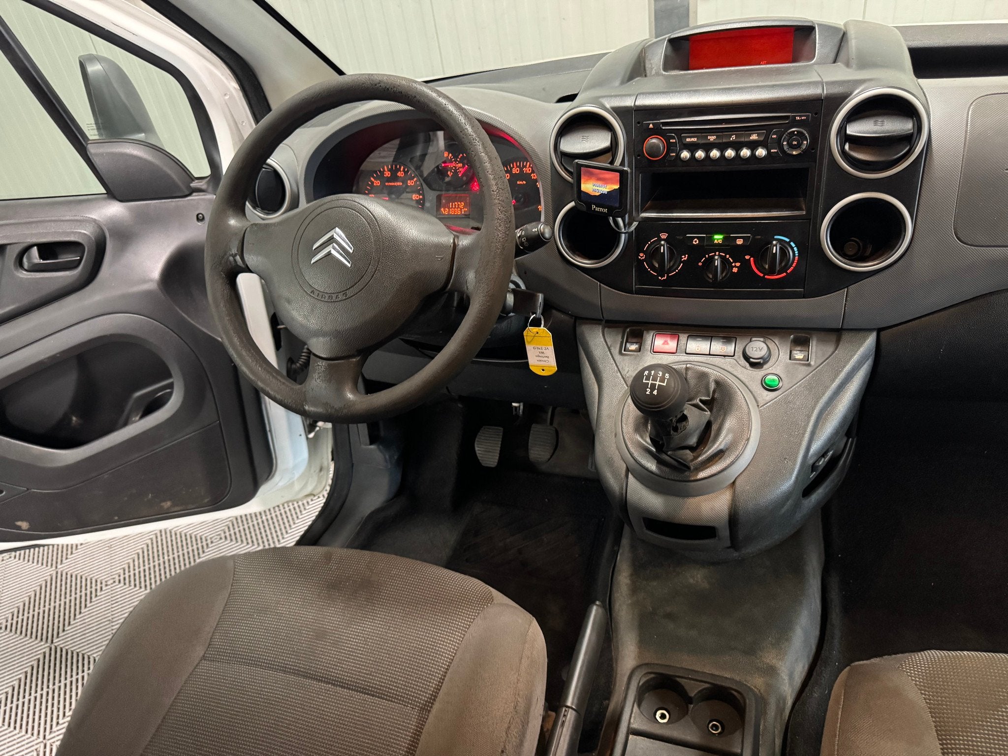 Citroen Berlingo 1.6 e-HDI 66kw | Club Economy | Airco | Deu, Auto's, Euro 5, 2240 kg, Gebruikt, 4 cilinders