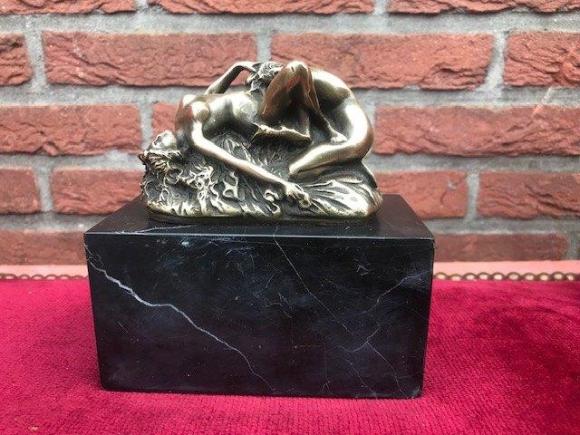 erotisch bronzen beeldje, damesliefde, Antiek en Kunst, Kunst | Beelden en Houtsnijwerken, Ophalen of Verzenden, Gemerkt, Brons