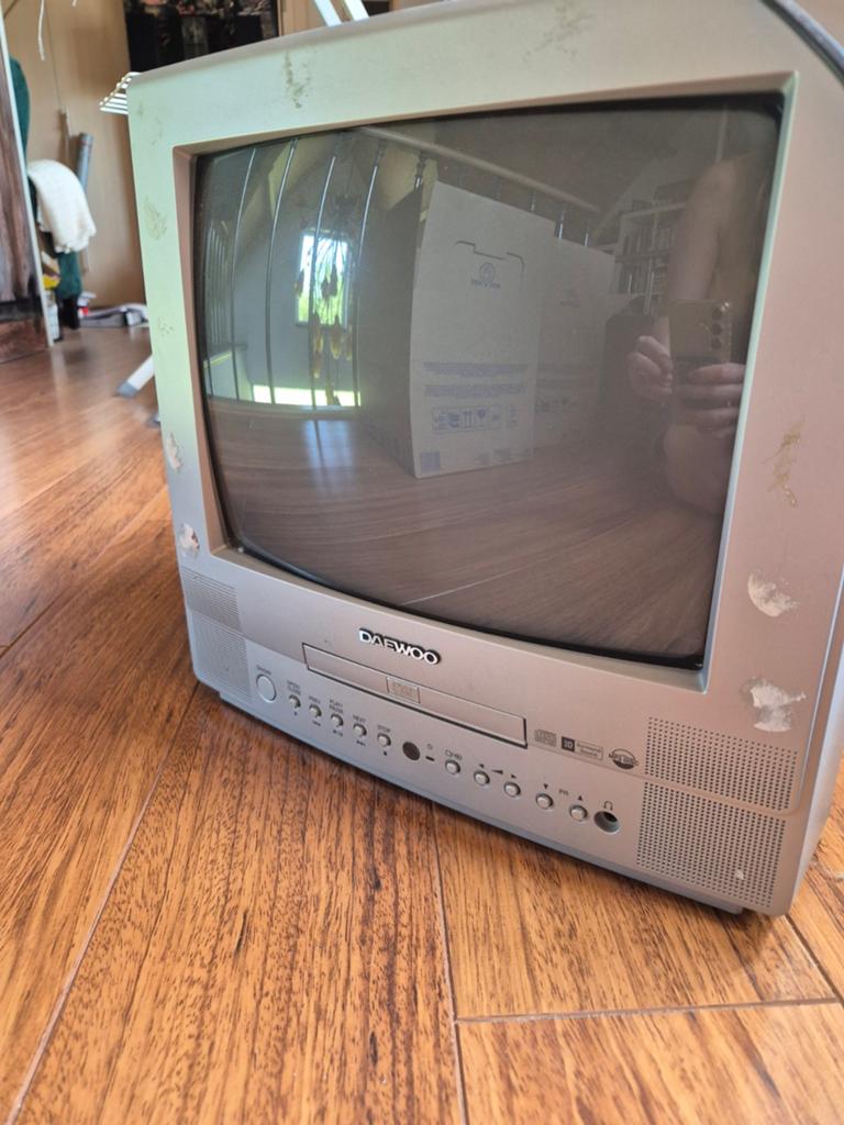 Oude Daewoo TV met ingebouwde DVD-speler, Ophalen, Gebruikt, 40 tot 60 cm, Daewoo
