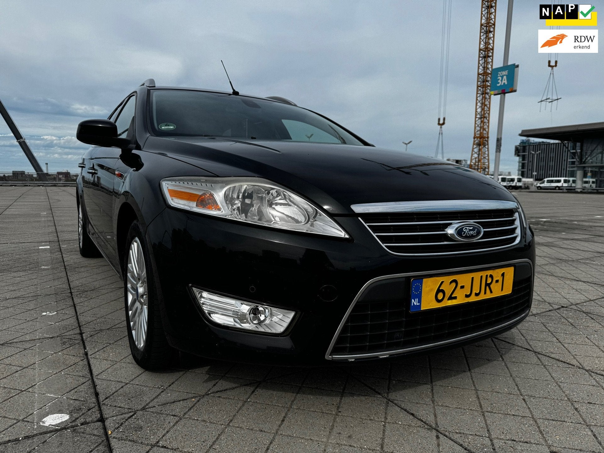 Ford Mondeo Wagon 2.0 TDCi Ghia CLIMA CRUISE LEER APK NAP, Voorwielaandrijving, Dealer onderhouden, Zwart, 4 cilinders