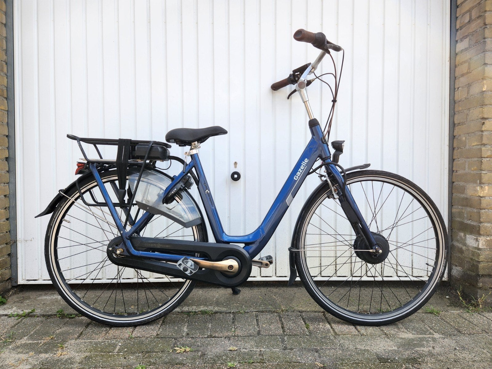 Gazelle c7 Electrische damesfiets 28inch 8v frame cm, Fietsen en Brommers, Fietsen | Dames | Damesfietsen, Gebruikt, Velgrem, Versnellingen