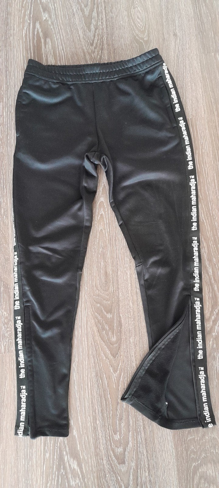 trainingsbroek indian maharadja mt M, Ophalen of Verzenden, Zo goed als nieuw, Zwart, Overige typen