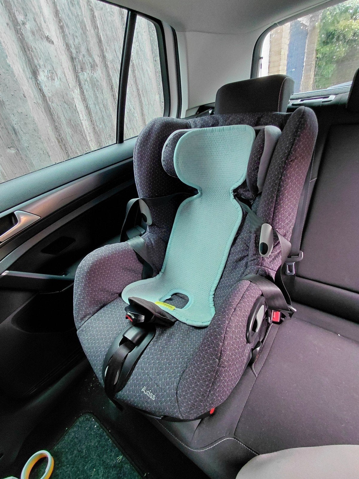 Maxi-Cosi Axiss autostoel 90 graden draaibaar grijs, Ophalen, Verstelbare rugleuning, 9 t/m 18 kg, Maxi-Cosi