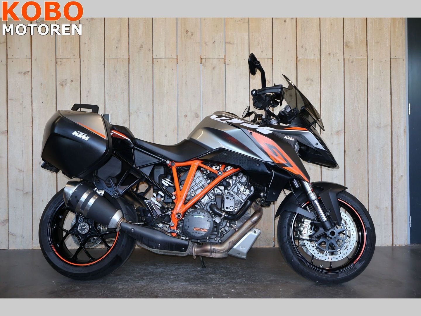 KTM 1290 SUPER DUKE GT (2016), 2 cilinders, KTM, Motorrijbewijs A, Bedrijf
