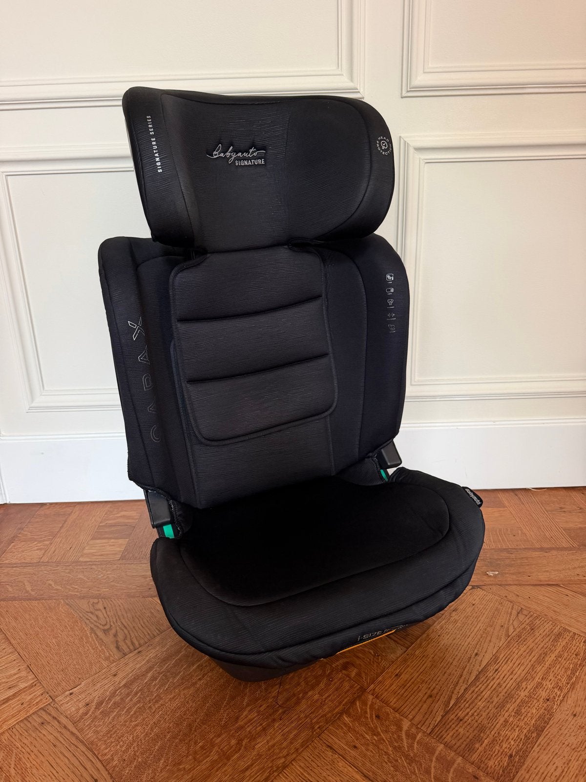 Babyauto Capex I-size autostoel 15-36kg (klasse 2/3), Autogordel of Isofix, 15 t/m 36 kg, Verstelbare rugleuning, Zo goed als nieuw