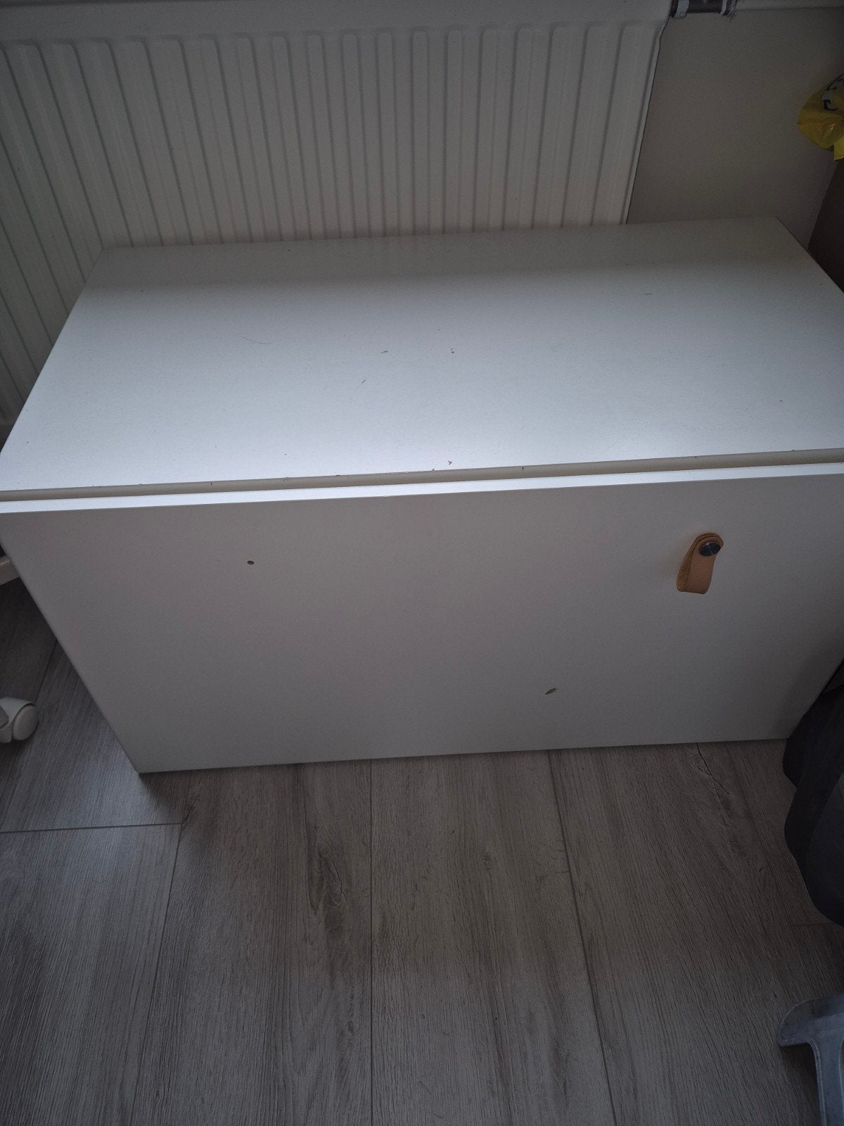 Smastad ladekast van Ikea, met beschadigingen, Ophalen, Gebruikt, 1 of 2 laden, 50 tot 100 cm