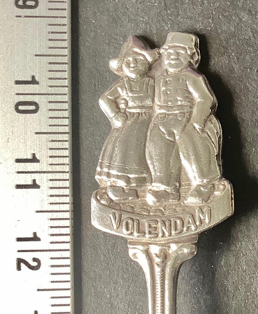 lepel, Volendam, Klederdracht, type 4 (B3, Ophalen of Verzenden, Gebruikt