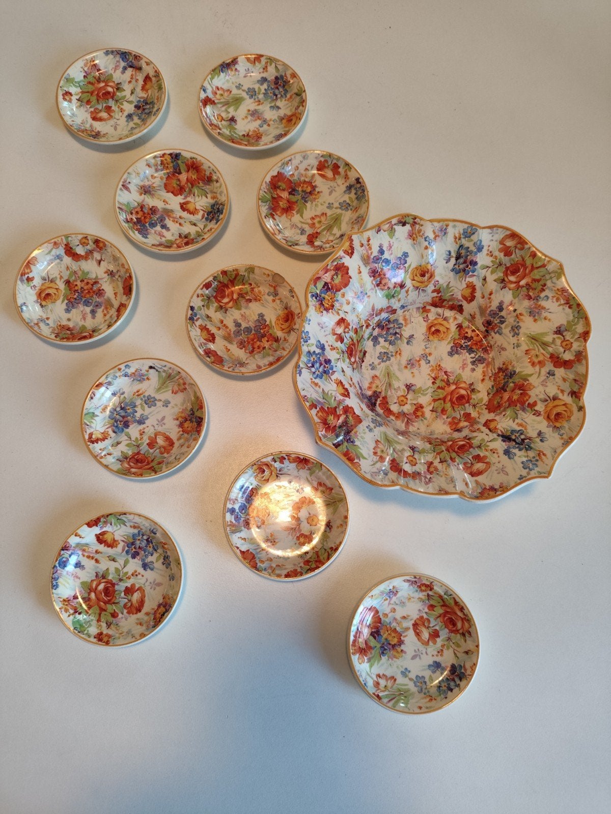 Vintage bloemen servies set - schaal en schoteltjes, Ophalen of Verzenden