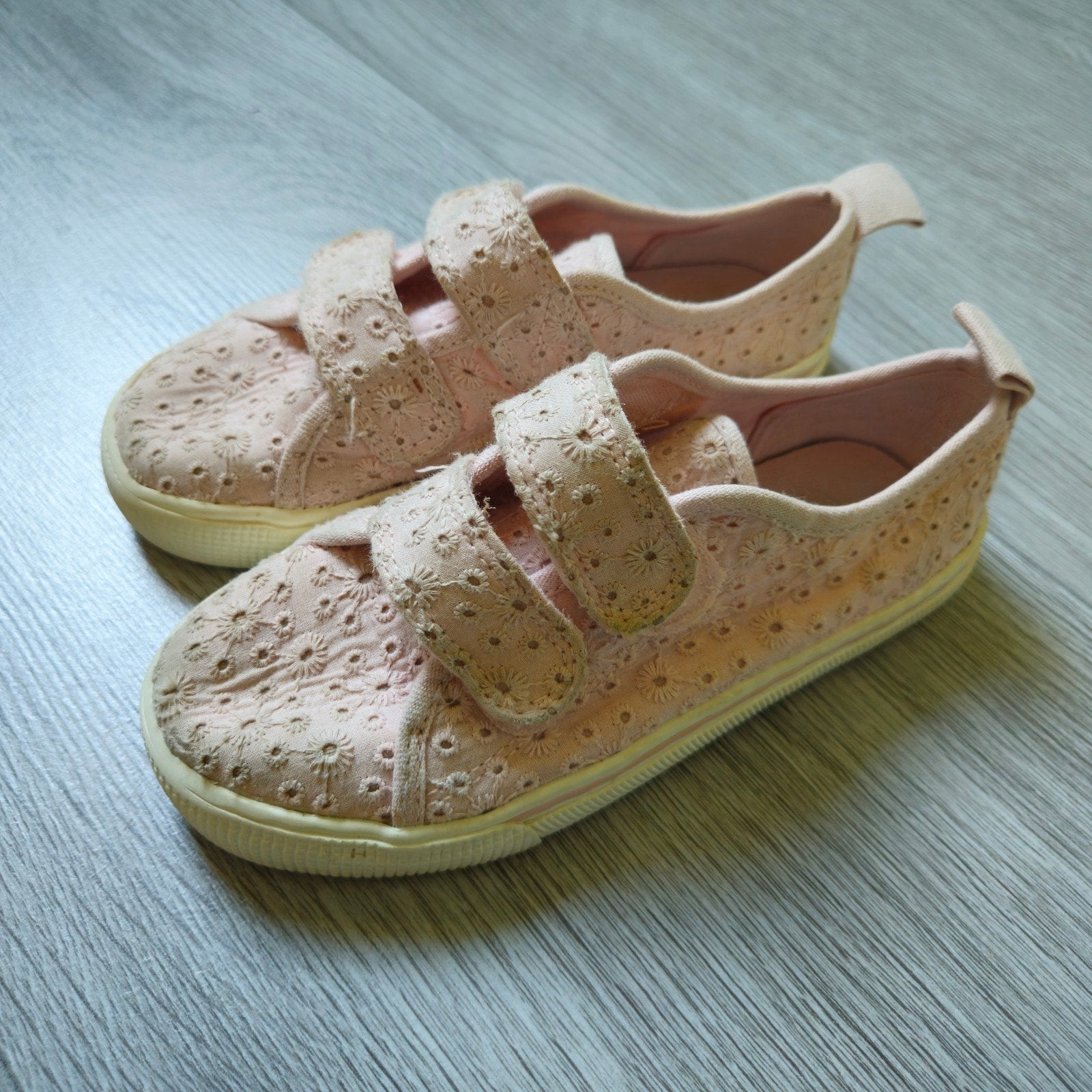 Kastopruiming: H&M Roze Meisjes Schoenen Maat 28, Kinderen en Baby's, Kinderkleding | Schoenen en Sokken, Meisje, H&M, Schoenen