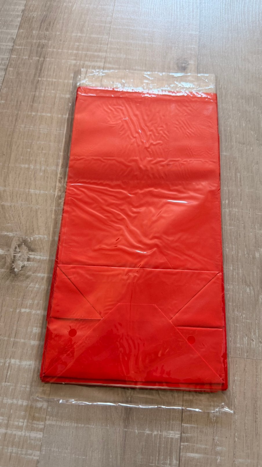 9x Rode cadeauzakjes / traktatiezakjes - Feest & Verjaardag, Hobby en Vrije tijd, Ophalen of Verzenden, Zo goed als nieuw, Overige typen