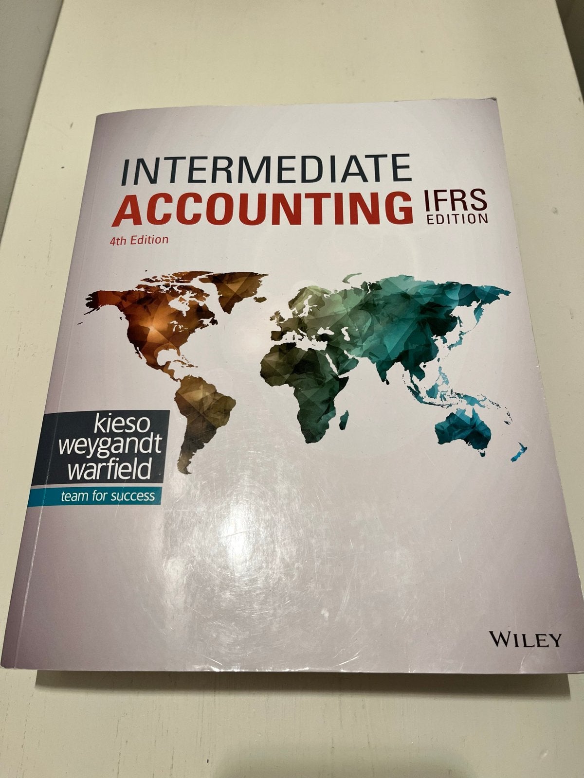 Leerboek Intermediate Accounting IFRS Edition 4e editie, Ophalen of Verzenden, Gamma, Gelezen, HBO
