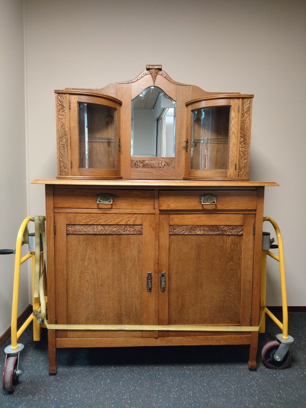 Antiek Eiken Dressoir met Vitrinekasten en Spiegel, Ophalen