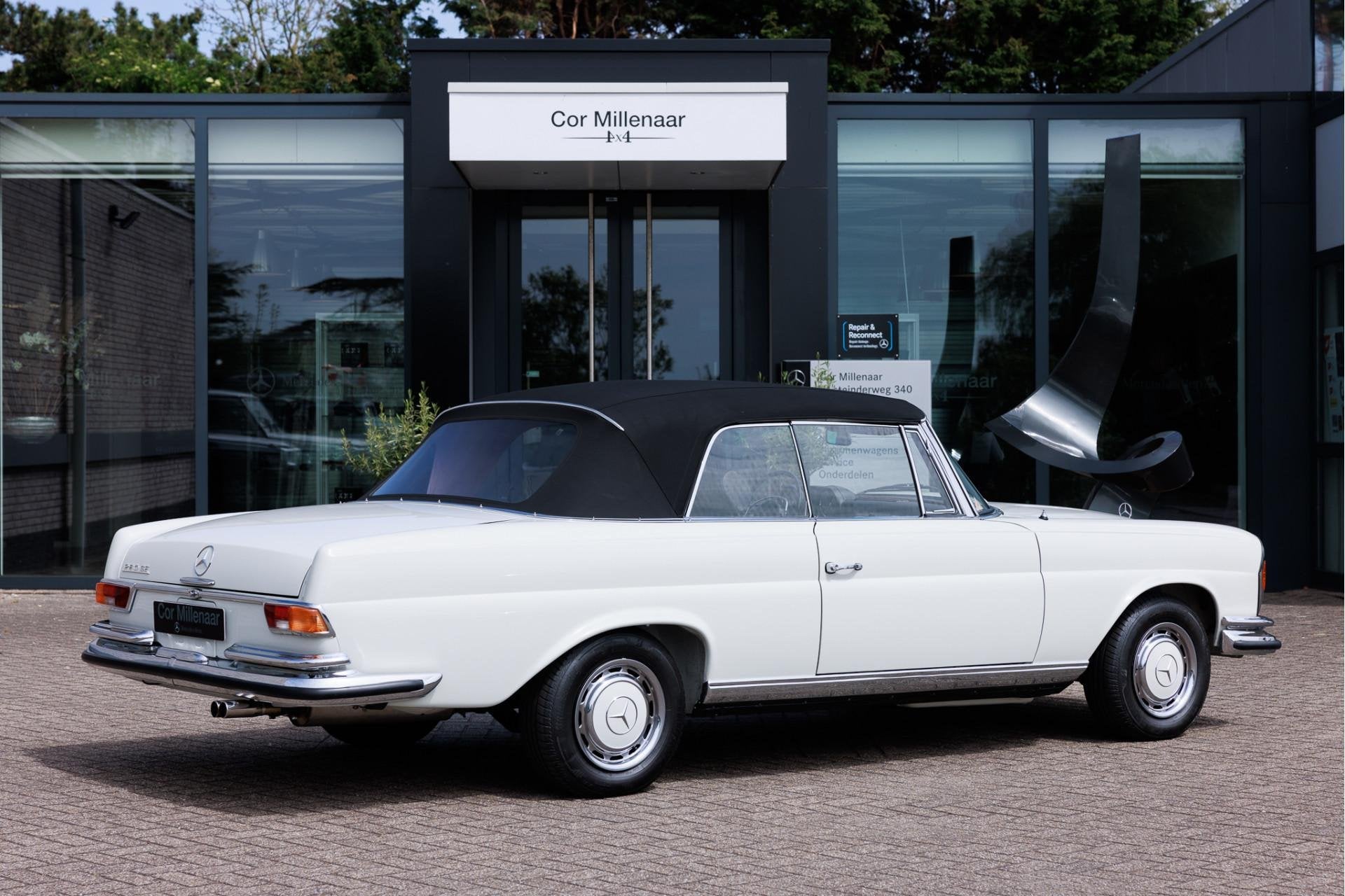 Mercedes-Benz 280 W111 SE Cabriolet | Volledig gerestaureerd, foto 7