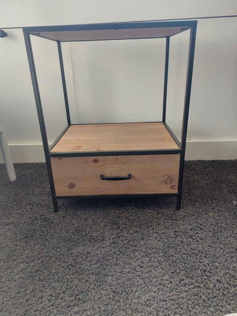 Stijlvol nachtkastje met lade - Hout en metaal, Ophalen, Minder dan 45 cm, 55 tot 70 cm, Zo goed als nieuw