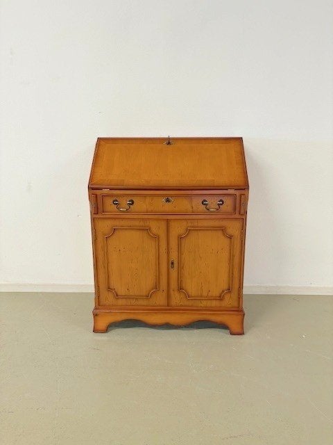 Engelse secretaire in taxus, Ophalen, Zo goed als nieuw, Engels / Klassiek