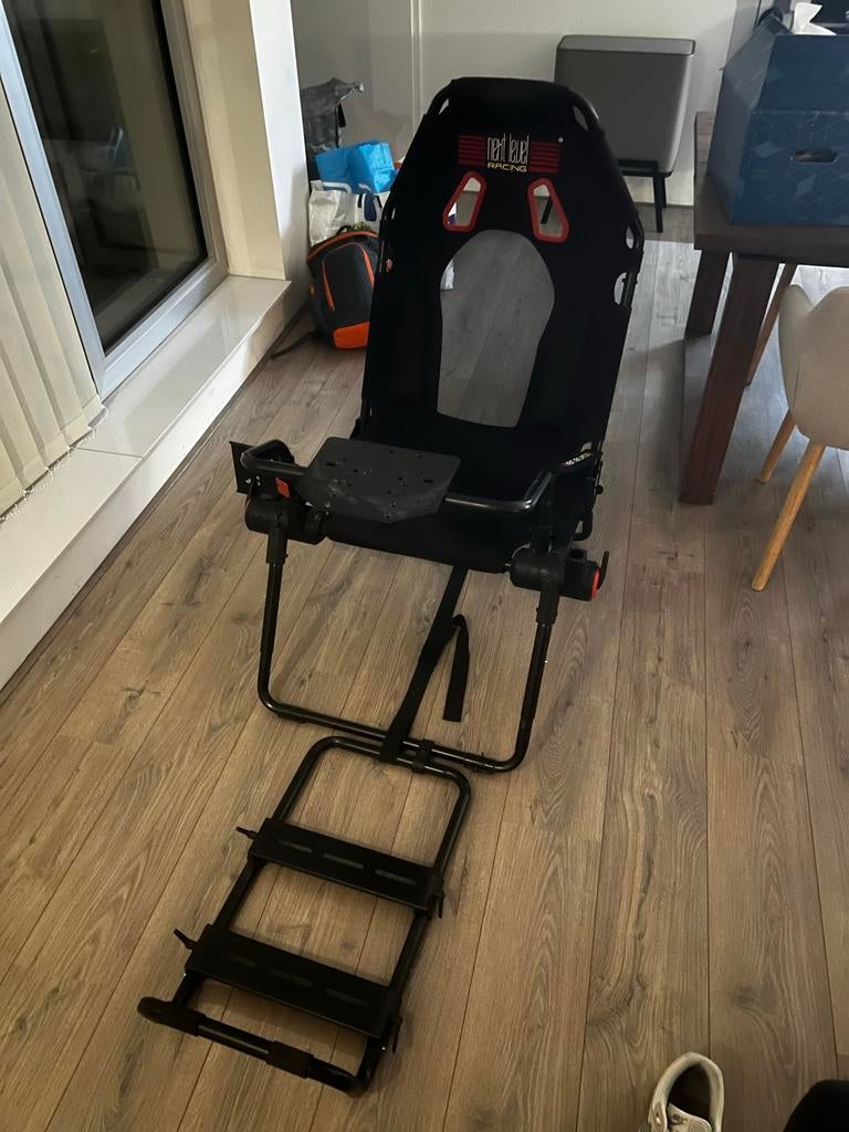 Thrustmaster T300RS + stoel + open wheel, Spelcomputers en Games, Spelcomputers | Sony PlayStation Consoles | Accessoires, Gebruikt