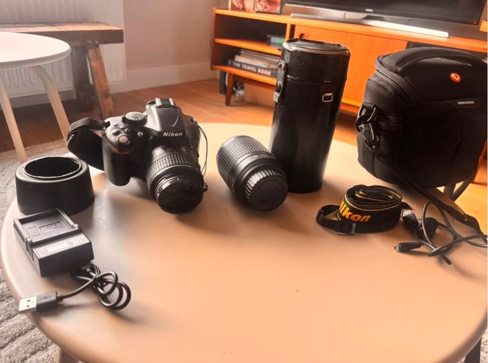nikon D5200 + 2 lenzen: 18-55 mm en 55-200mm, Spiegelreflex, Ophalen of Verzenden, Zo goed als nieuw, 4 t/m 7 keer