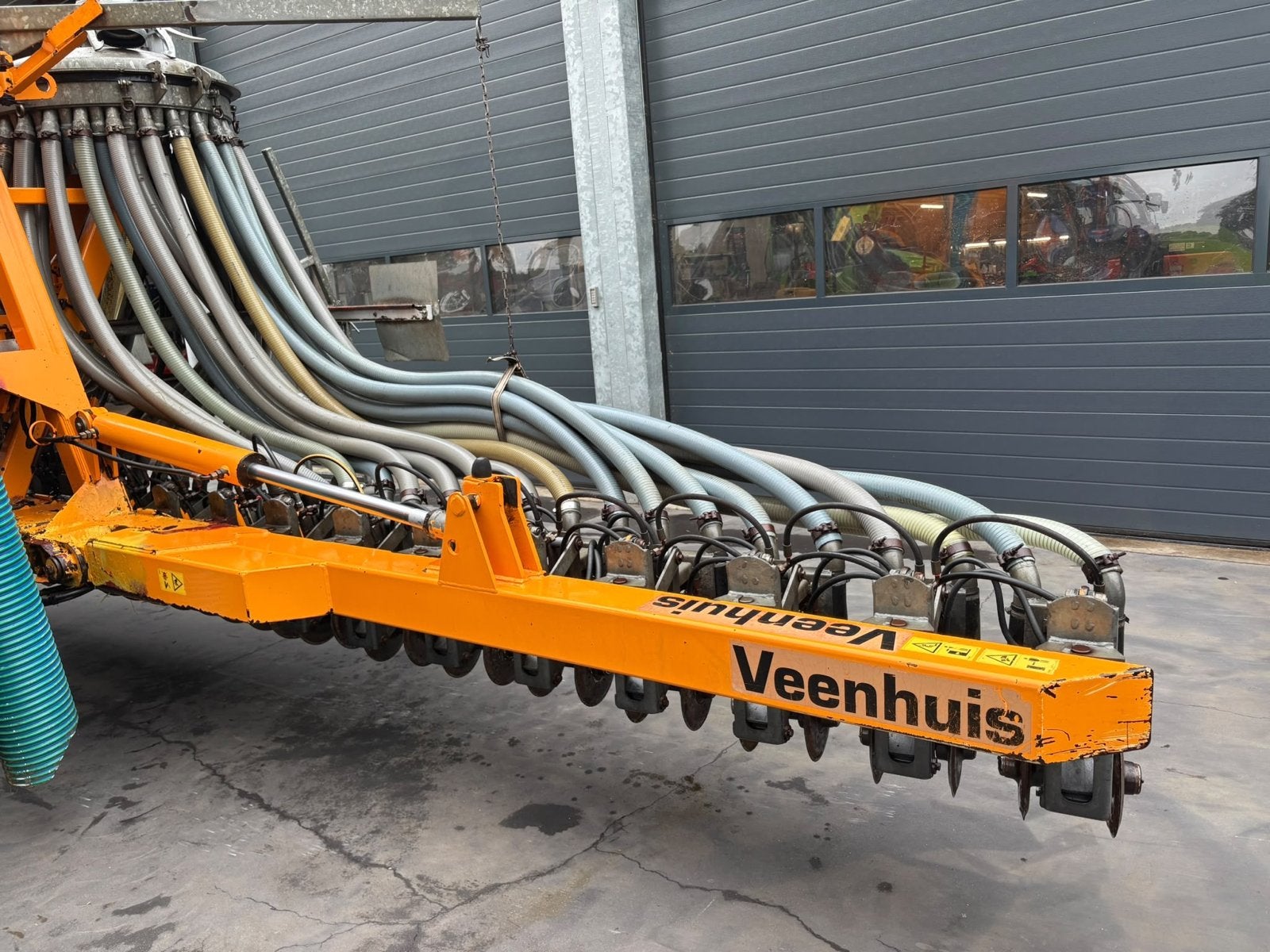 Veenhuis Euroject 300 840/48, Ophalen, Gewasbescherming en Bemesting