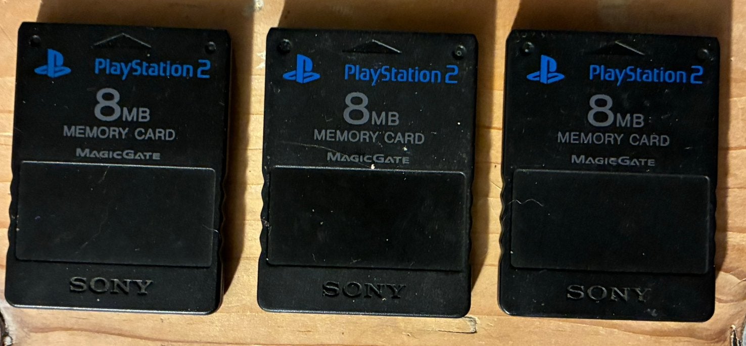 PlayStation 2 - Memory card 8MB(zwart), Gebruikt, Overige genres, Ophalen of Verzenden, Gekoppelde computers