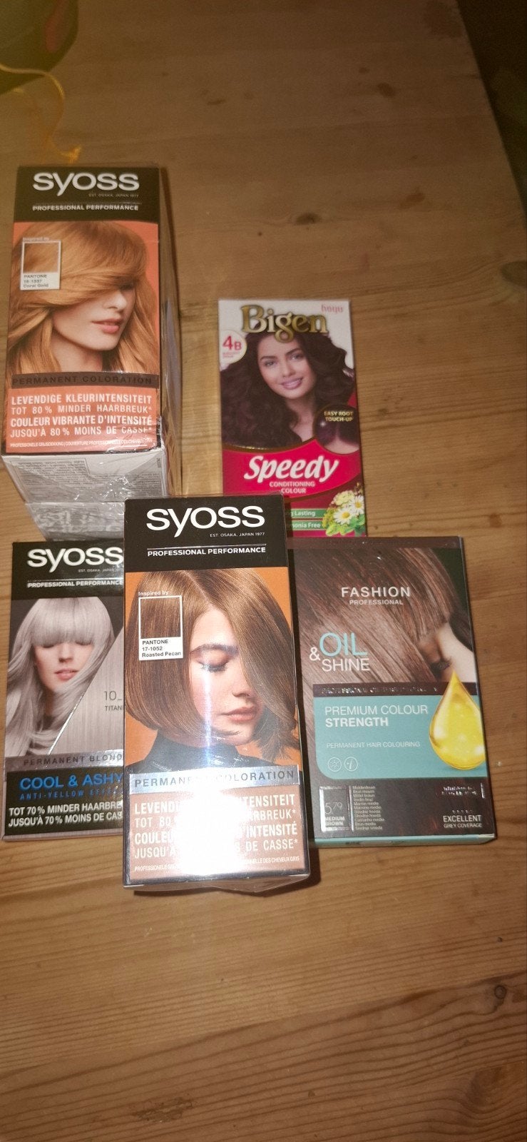 Diverse haarverf pakketten - Syoss, Bigen, Fashion, Ophalen of Verzenden, Nieuw, Overige typen