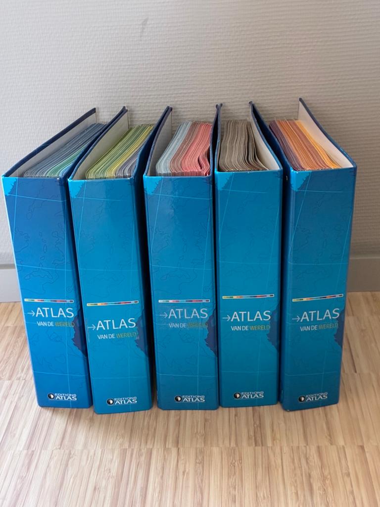 Atlas van de Wereld   1200 ! kaarten – compleet  in 5 mappen, Ophalen of Verzenden, 1800 tot 2000, Wereld, Landkaart