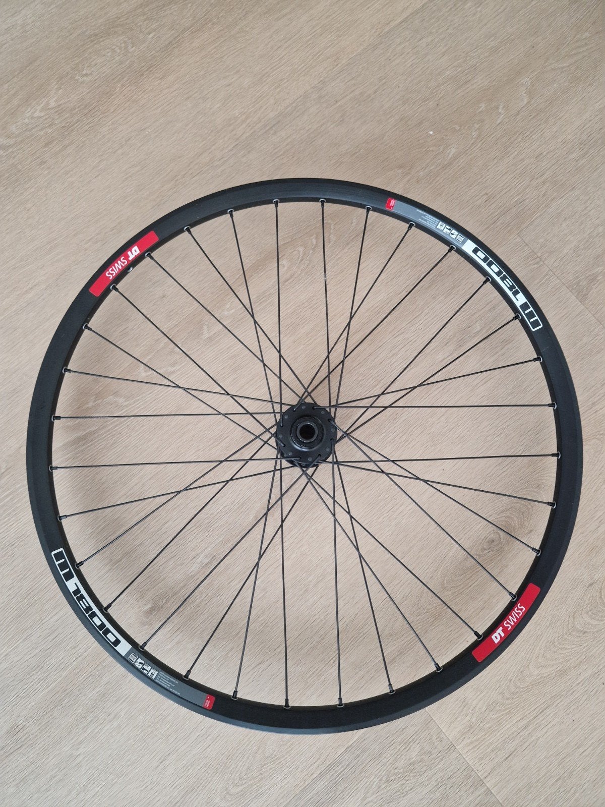 DT Swiss M 1800 Wiel - Zo goed als nieuw, DT Swiss, Zo goed als nieuw, Aluminium, Mountainbike