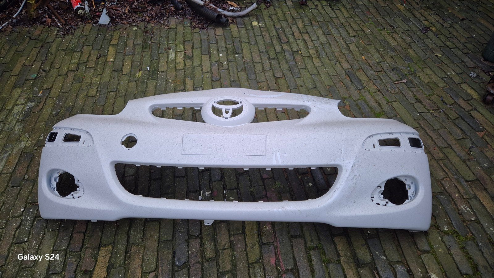 Te koop voorbumper Toyota aygo, Auto-onderdelen, Carrosserie en Plaatwerk, Ophalen, Voor, Nieuw, Toyota
