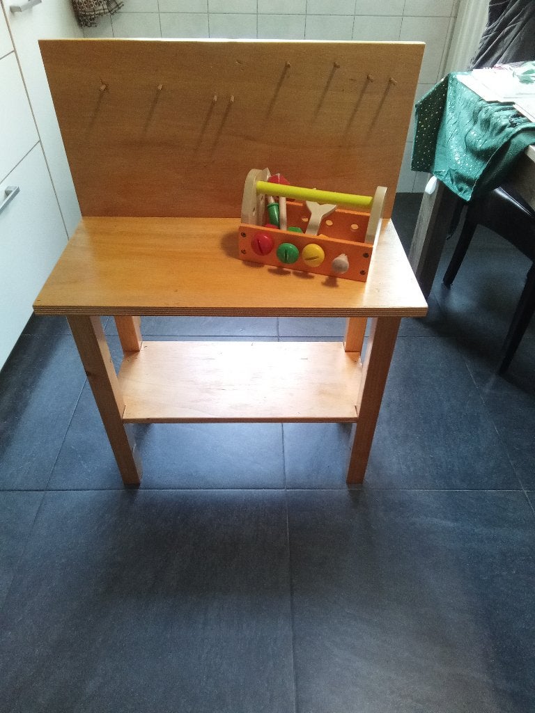 Houten kinderwerkbank met gereedschapskistje, Ophalen, Gebruikt, Minder dan 70 cm