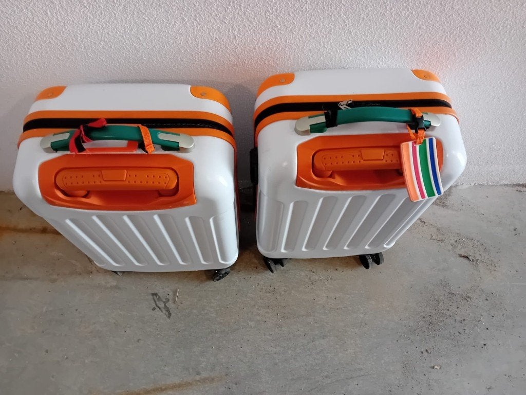 Reiskoffers, Hard kunststof, Zo goed als nieuw, 70 cm of meer, Wieltjes