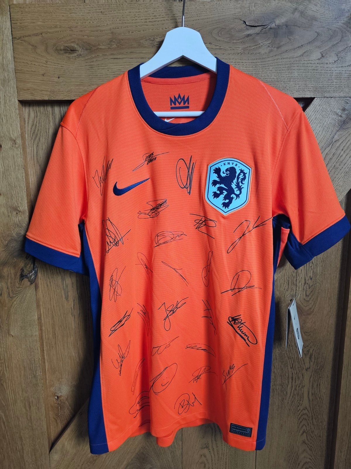 Uniek Nederlands Elftal Shirt met handtekeningen, Maat M, Ophalen of Verzenden, Nieuw, Shirt