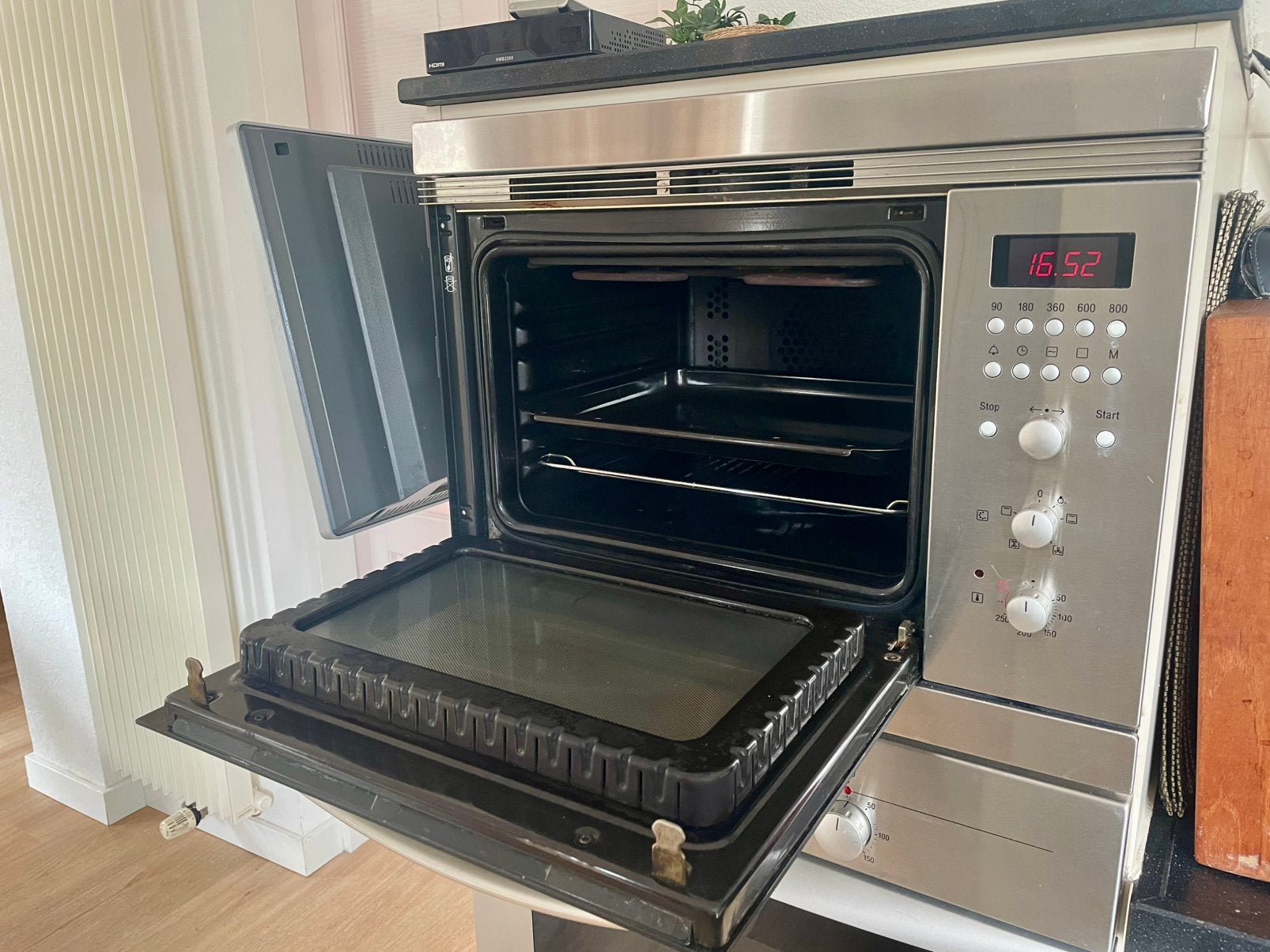 Inbouw combi magnetron hetelucht grill, Ophalen, Gebruikt