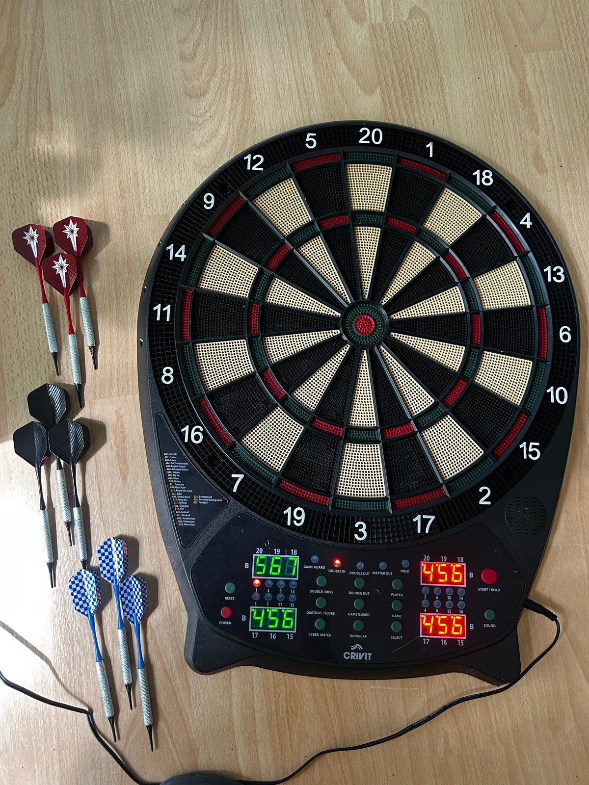 Elektronisch dartbord met pijlen en accessoires crivit, Ophalen, Zo goed als nieuw, Dartbord met pijlen, Elektronisch
