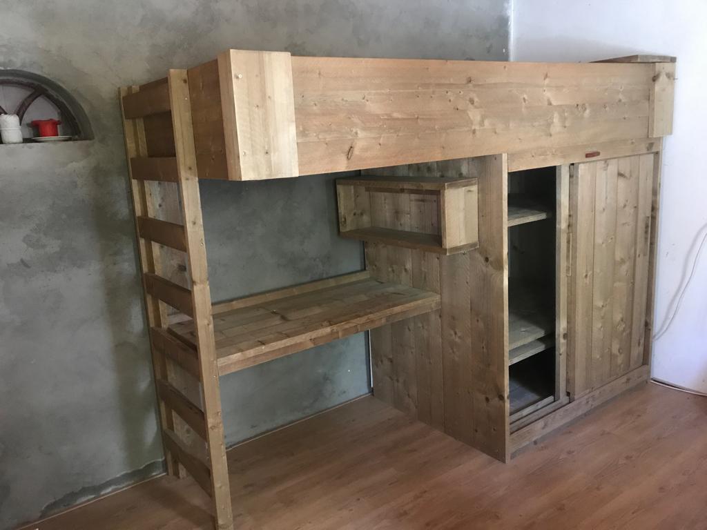 Bedmeubel van Steigerhout met bed (2m10), bureau en kast, Ophalen, Lattenbodem, 180 cm of meer, 100 cm of meer