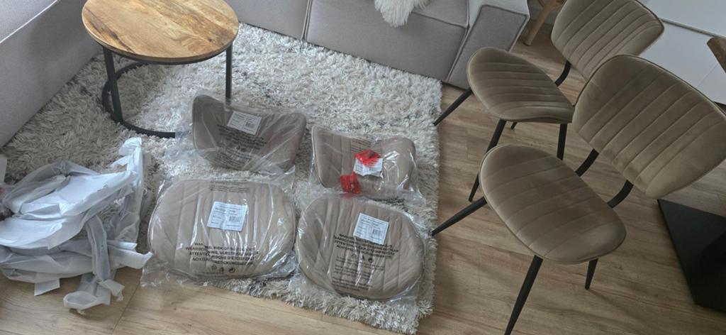 Eetkamerstoelen nieuw, Huis en Inrichting, Complete inboedels, Ophalen of Verzenden