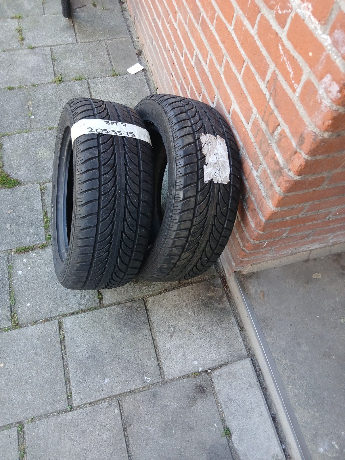 2 banden 205/55 R 15, Ophalen of Verzenden