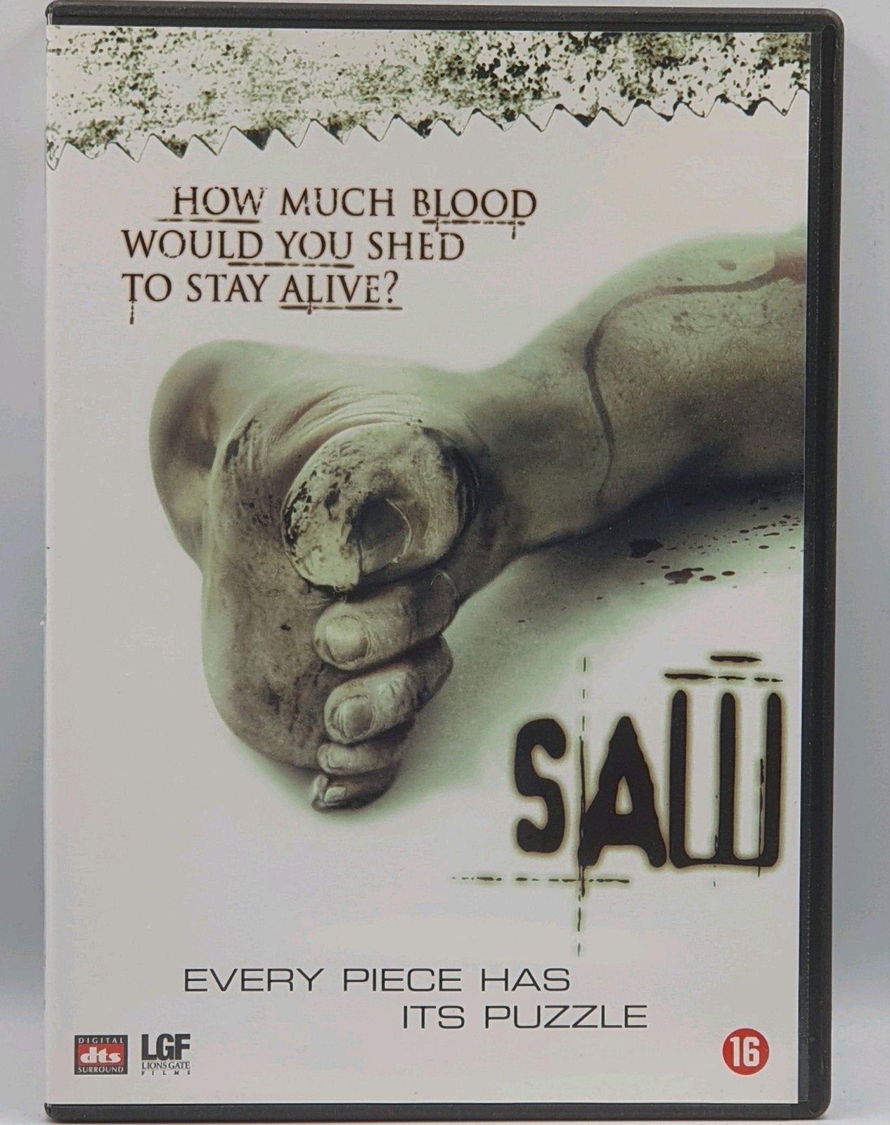 Te koop: Saw (DVD) - Horrorfilm van Jigsaw, Cd's en Dvd's, Dvd's | Horror, Vanaf 16 jaar, Ophalen of Verzenden, Gebruikt, Slasher
