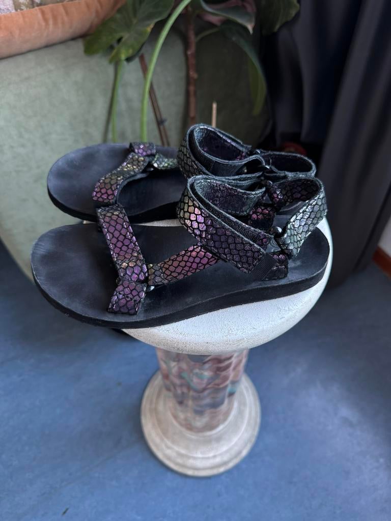Teva maat 37, Verzenden, Zo goed als nieuw, Zwart, Sandalen of Muiltjes
