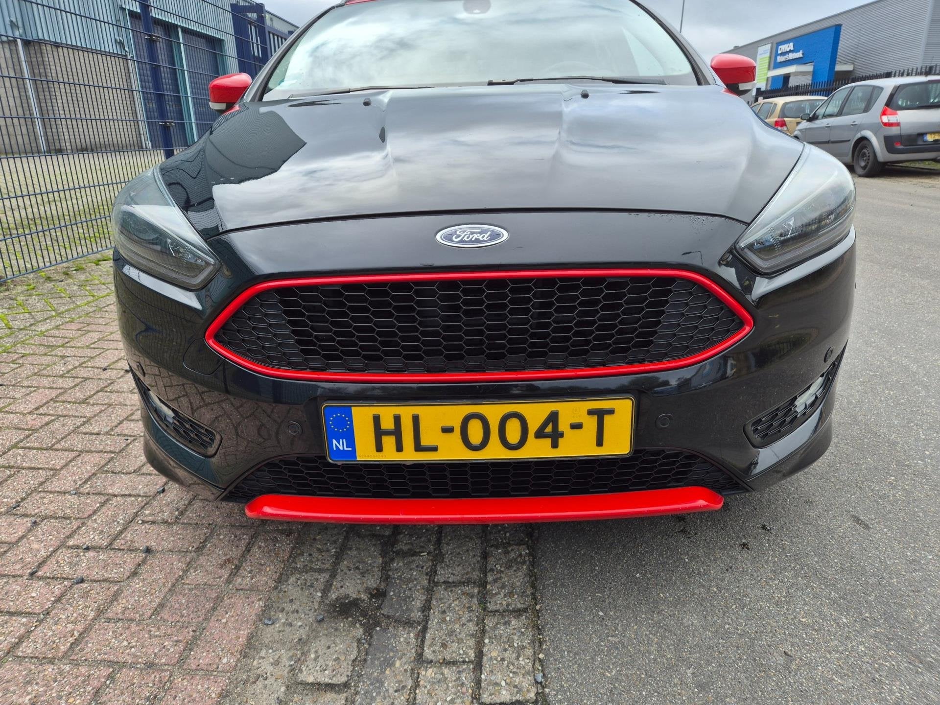 Foto 8 van Ford Focus Wagon 1.5 Black Edition ST Look *AKTIEPRIJS!