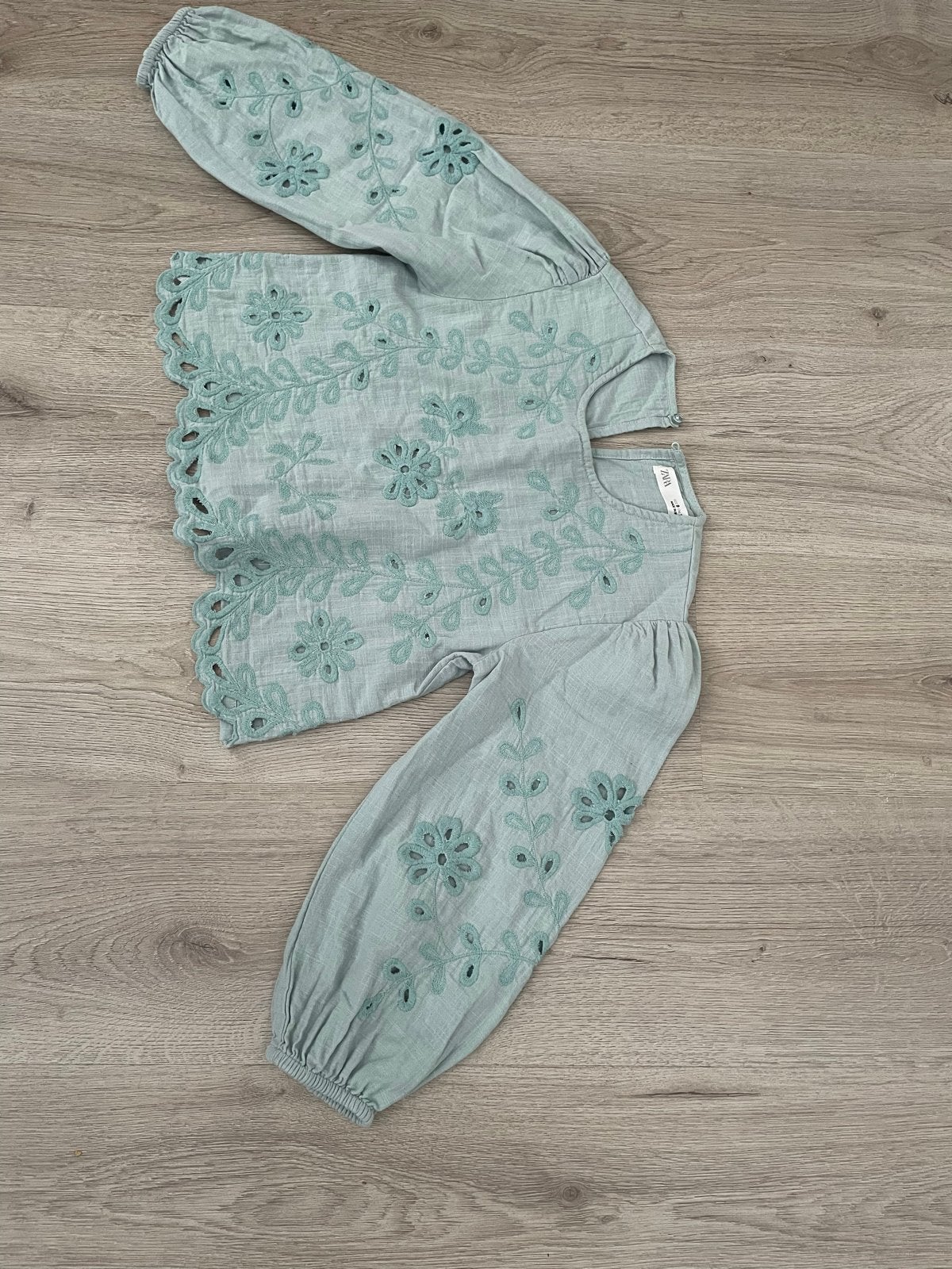 Zara Blouse Meisje - Geborduurd - Maat 134, Ophalen of Verzenden, Zo goed als nieuw, Meisje, Overhemd of Blouse