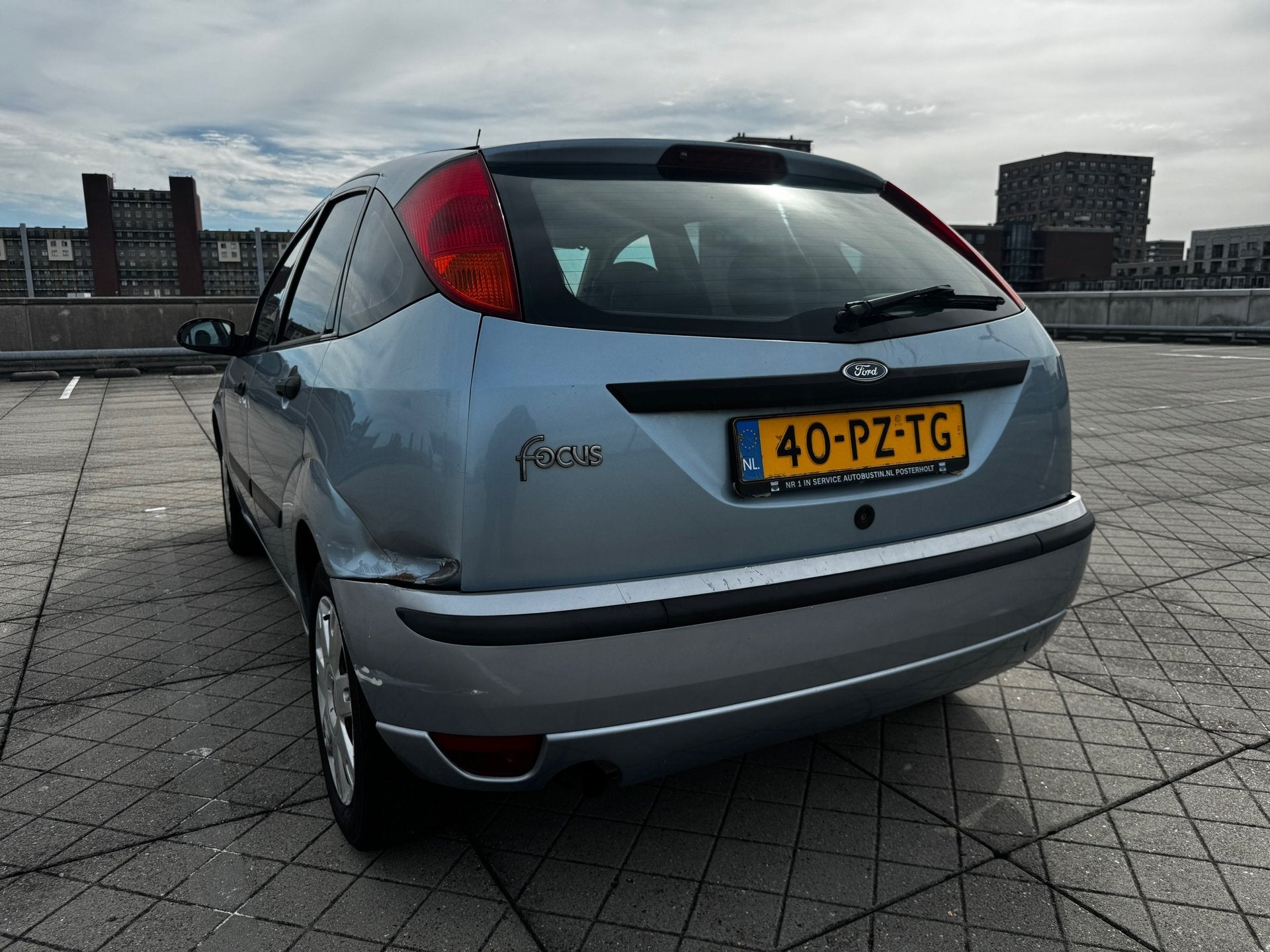 Ford Focus 1.6-16V Futura CLIMA LEER ELEKTRISCHE RAMEN NAP, Auto's, Gebruikt, Zwart, 4 cilinders, 49 €/maand