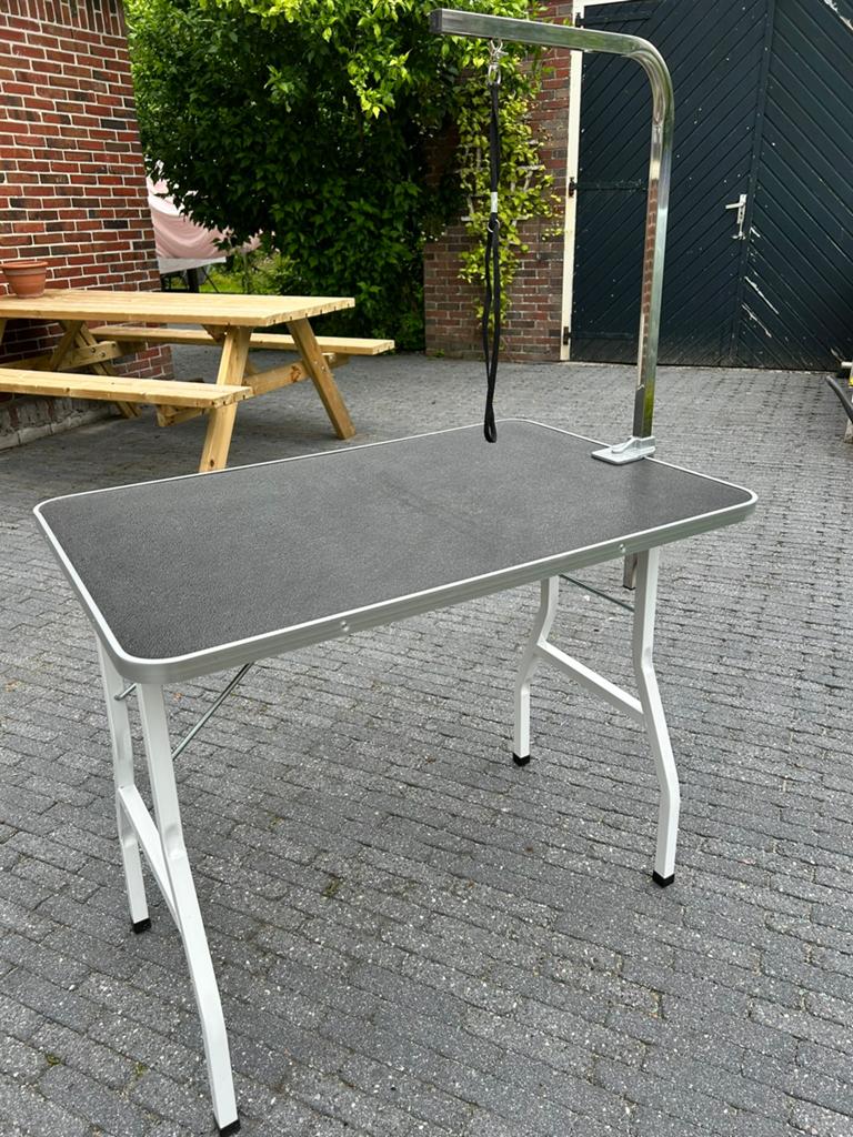 Trimtafel inklapbaar en met strop, Ophalen, Zo goed als nieuw