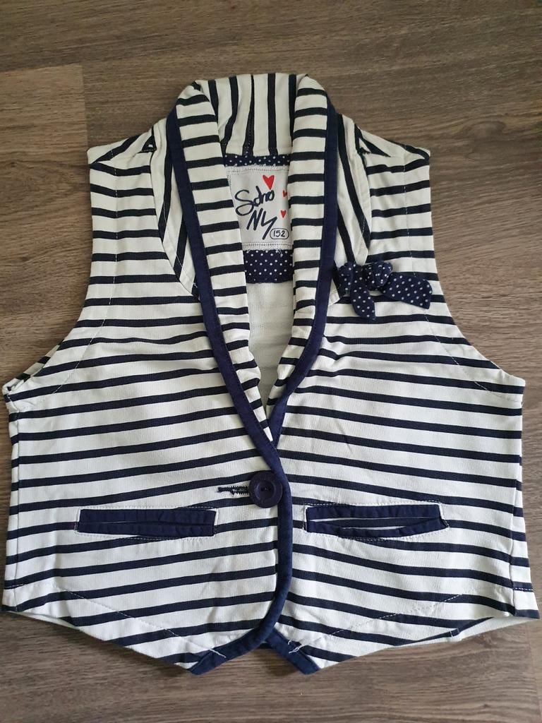 Soho NY gilet
maat 152, Kinderen en Baby's, Kinderkleding | Maat 152, Overige typen, Meisje, Soho, Ophalen of Verzenden