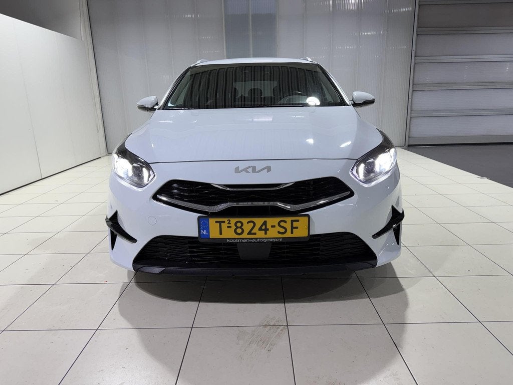 Kia Ceed Sportswagon 1.0 T-GDi MHEV DynamicPlusLine AUTOMAAT, Gebruikt, Euro 6, 1309 kg, Leder en Stof