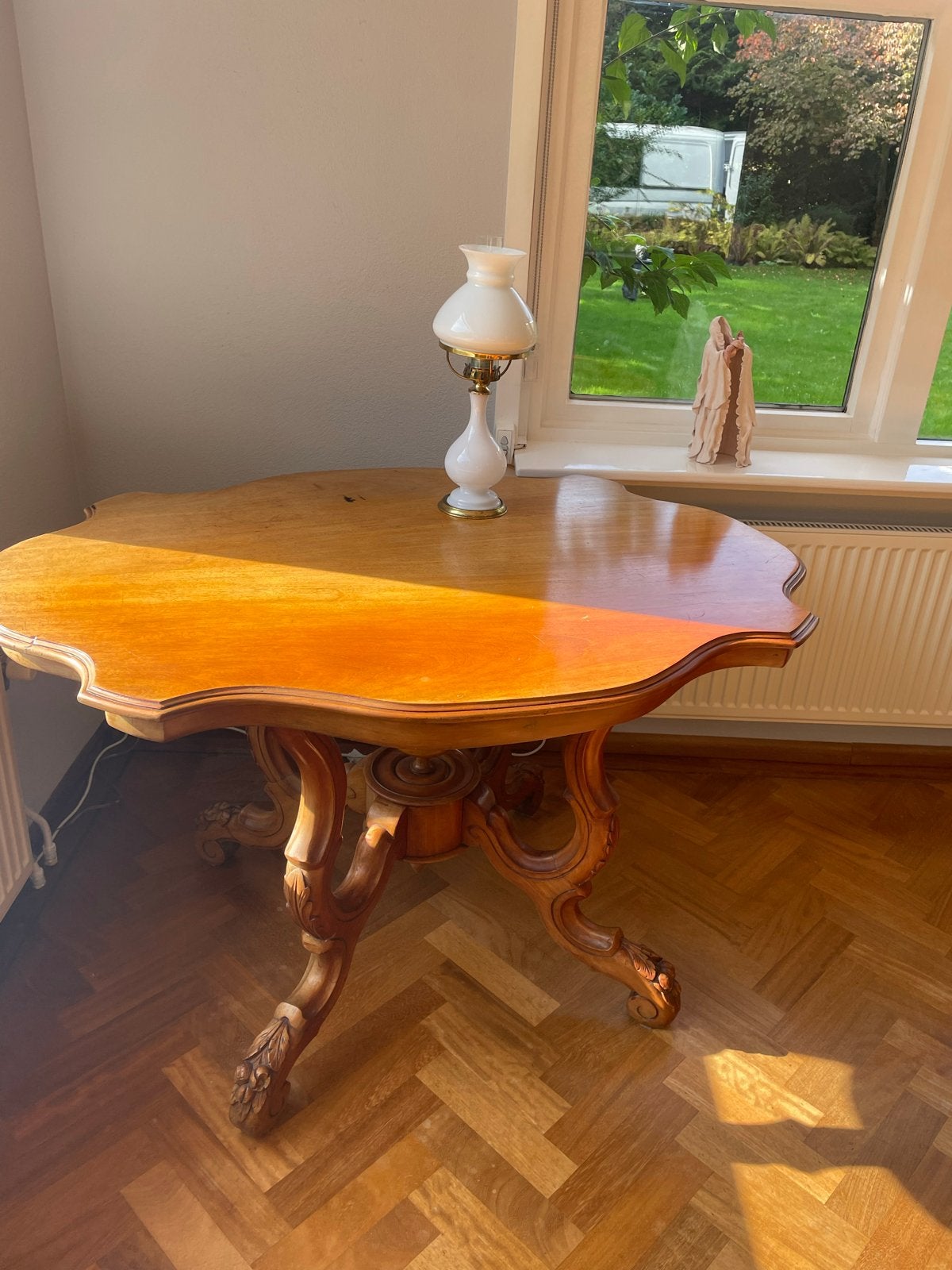 Antieke Mahonie Eettafel - Prachtig Gesneden, Antiek en Kunst, Ophalen of Verzenden